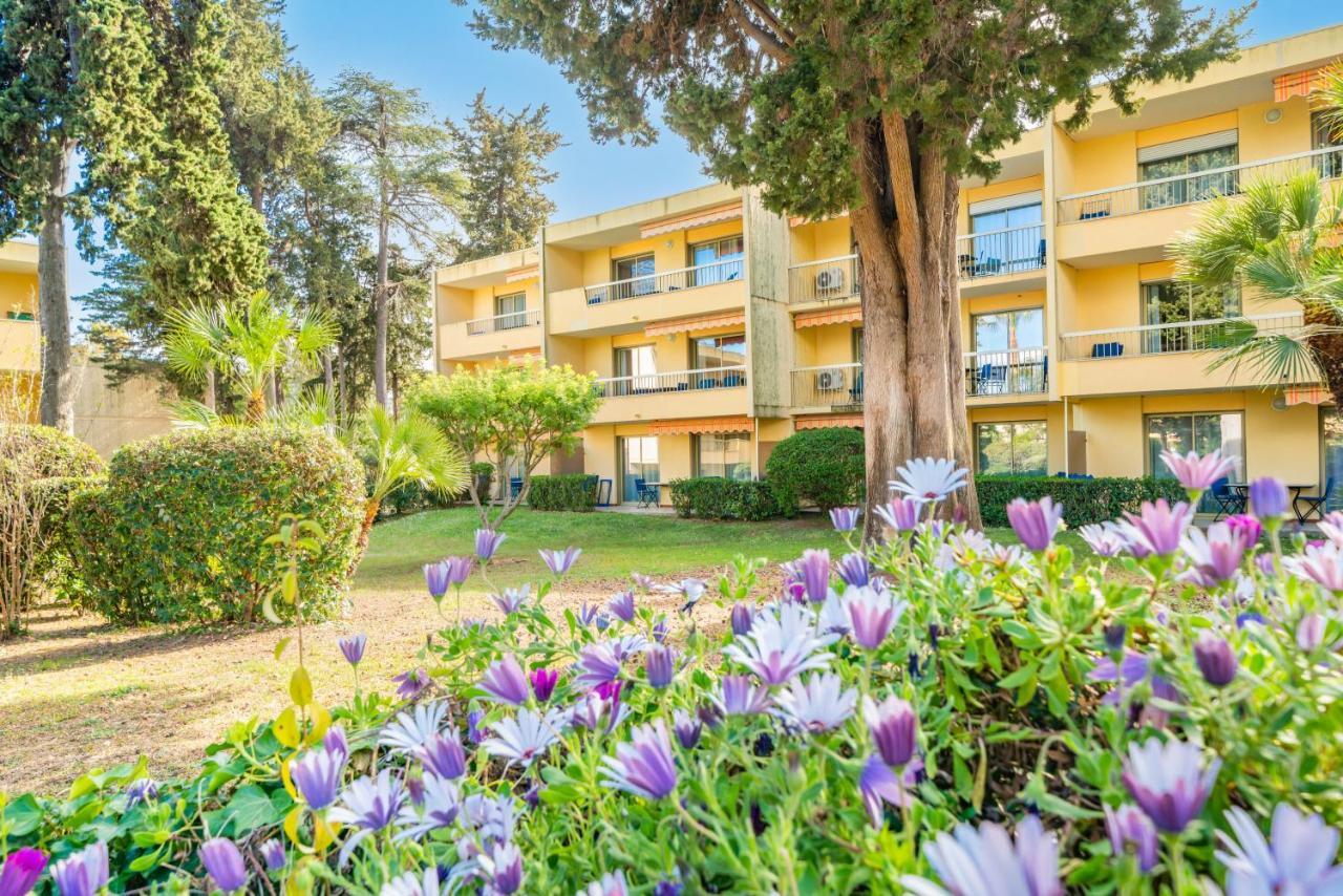 Spacious Apartment At A 5 Min Walk From The Beach アンティーブ エクステリア 写真