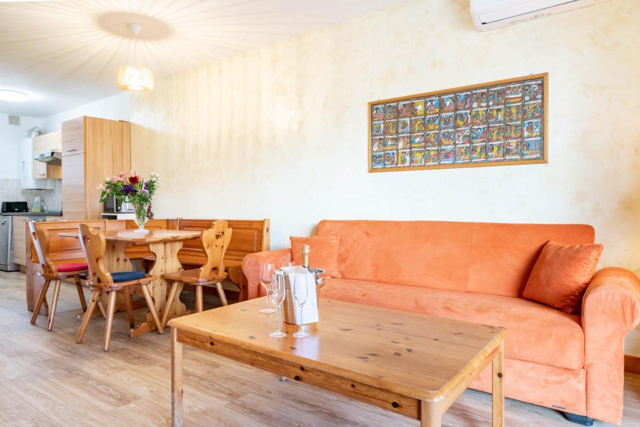 Spacious Apartment At A 5 Min Walk From The Beach アンティーブ エクステリア 写真