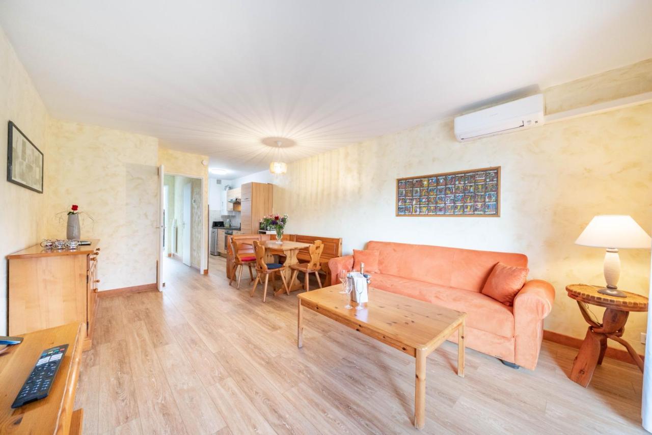 Spacious Apartment At A 5 Min Walk From The Beach アンティーブ エクステリア 写真