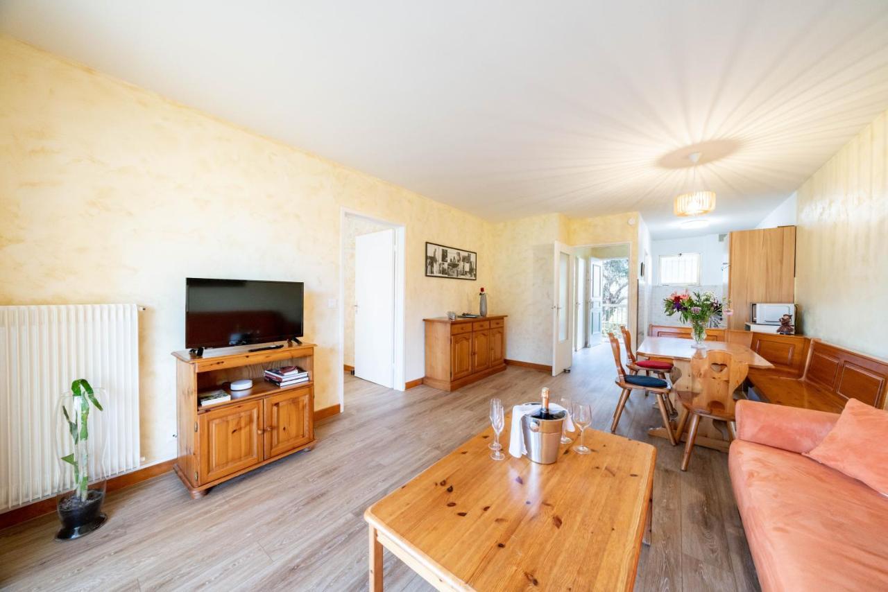 Spacious Apartment At A 5 Min Walk From The Beach アンティーブ エクステリア 写真